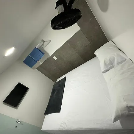 Quarto Privativo Com Banheiro Compartilhado,A 800Mts Do Patio Do Forro Caruaru Exterior photo