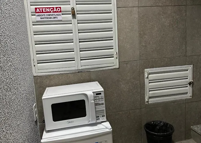Quarto Privativo Com Banheiro Compartilhado,A 800Mts Do Patio Do Forro