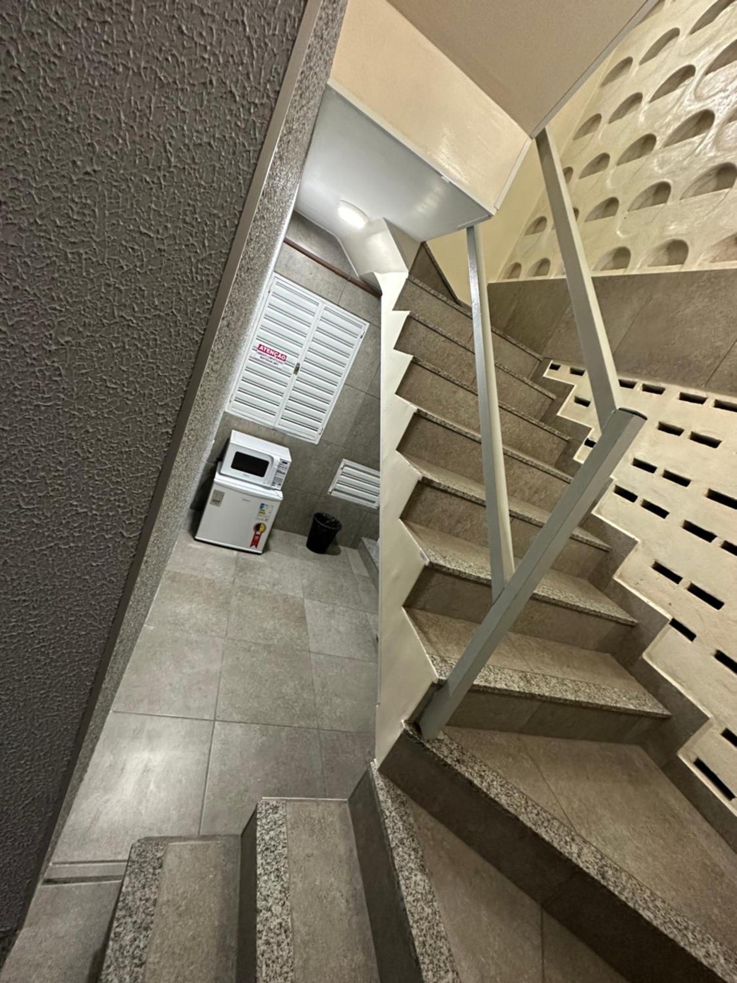 Apartment Privativo Com Banheiro Compartilhado,a 800mts Do Patio Do Forro *